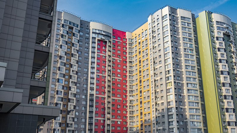 Разница в цене квартир на первом и последнем этажах достигла 25%