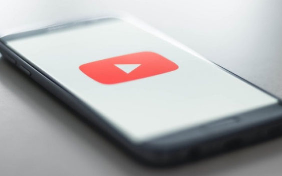 Боротьба з хейтерами. YouTube запускає нову функцію для аналізу коментарів