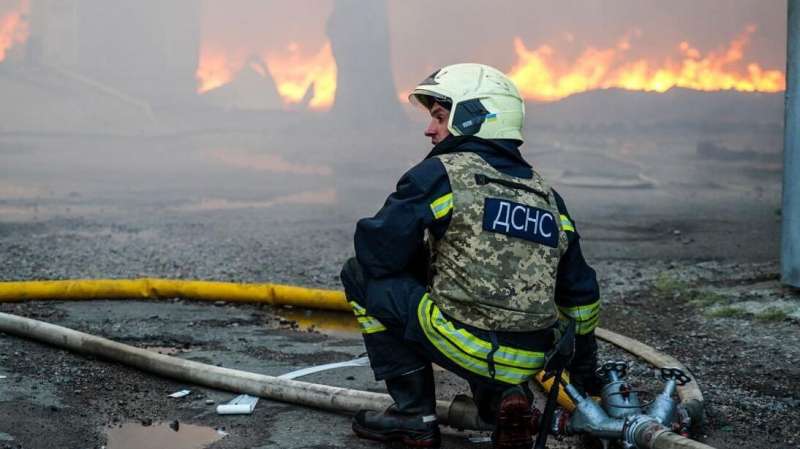 В Днепропетровске ночью произошел пожар на промышленном объекте