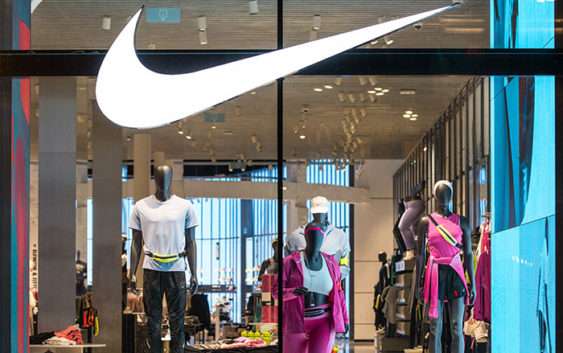 Nike сократила выручку на 10% в I финквартале и  отозвала годовой прогноз