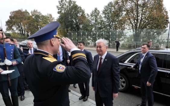 Токаев прибыл в Большой Кремлевский дворец