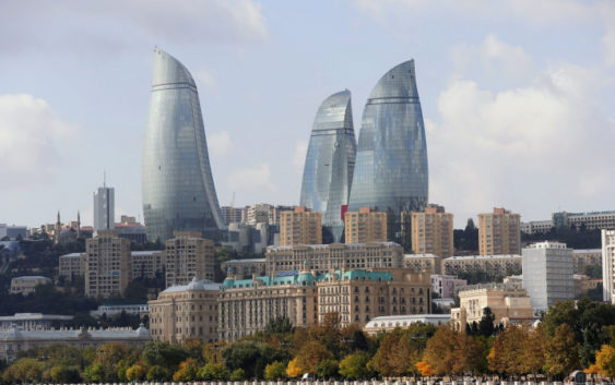 В Азербайджане арестовали восемь граждан России