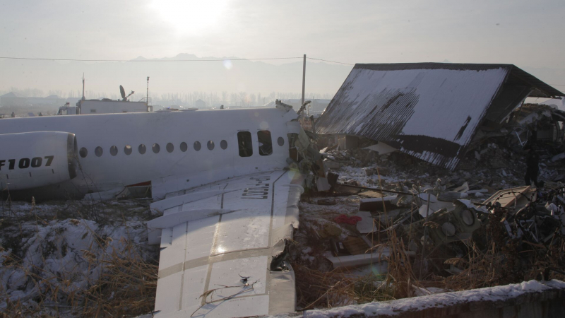 В Казахстане могут возобновить расследование авиакатастрофы самолета Bek Air – Минтранс